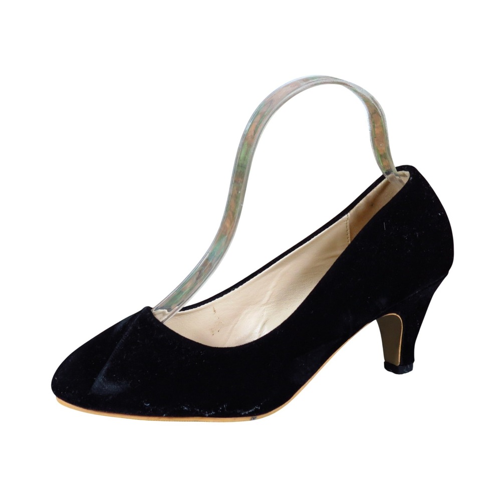 Ochenta Women Velvet Pumps Size 8 Formal Evening Kitten Heel Black